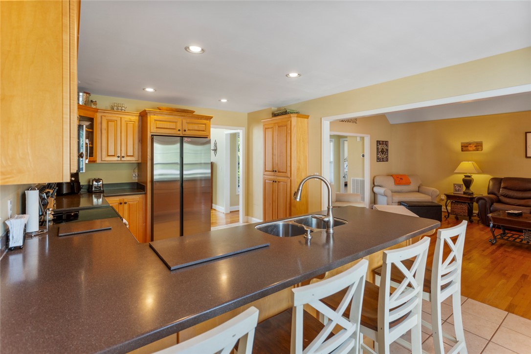 129 Ridgeland Drive Six Mile, SC 29682 - Photo 10 of 47