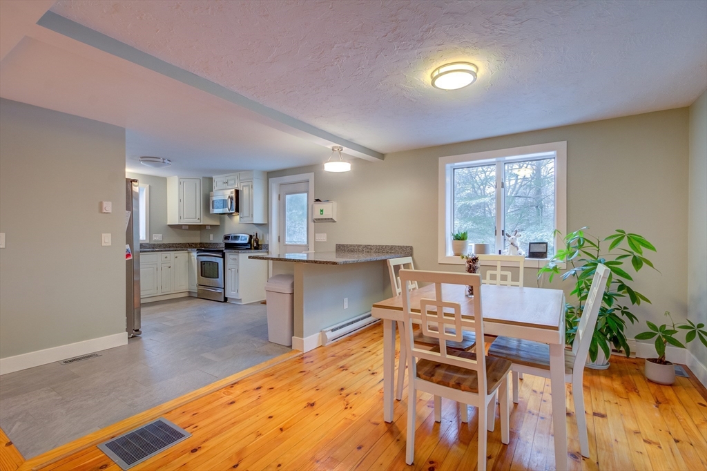 10 Sandy Lane Bourne, MA 02532 - Photo 13 of 40