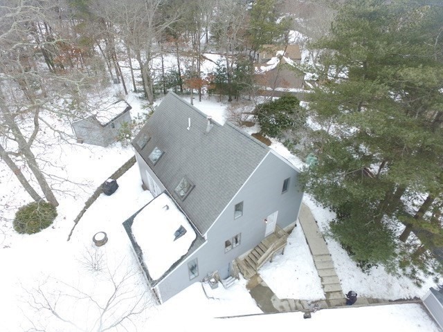 10 Sandy Lane Bourne, MA 02532 - Photo 4 of 40