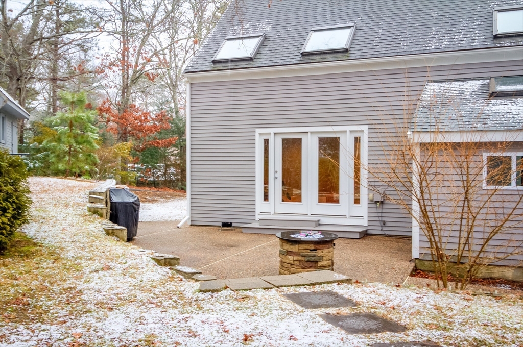 10 Sandy Lane Bourne, MA 02532 - Photo 7 of 40