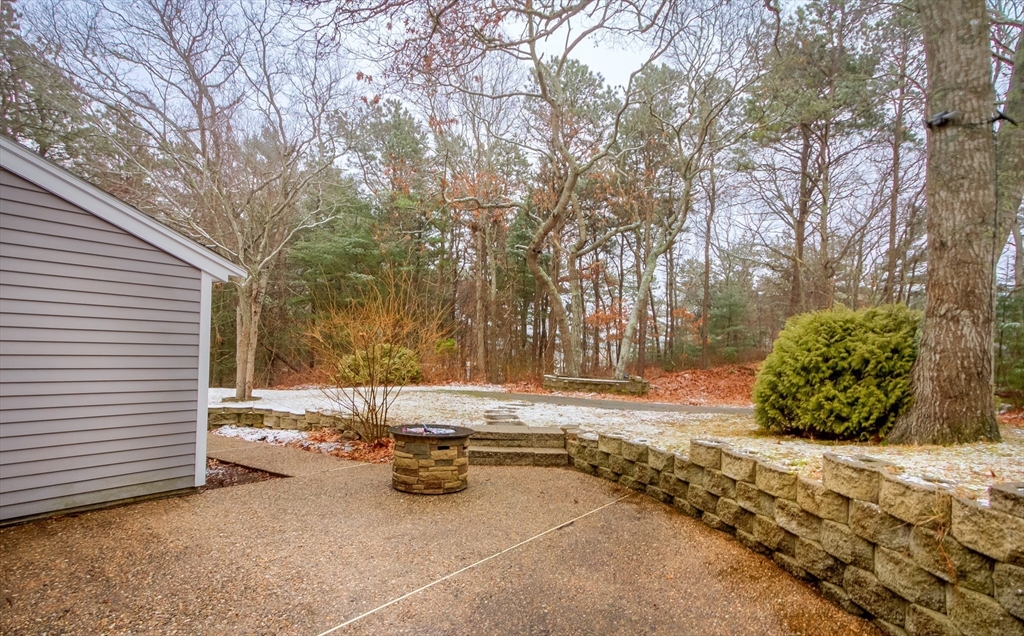 10 Sandy Lane Bourne, MA 02532 - Photo 8 of 40
