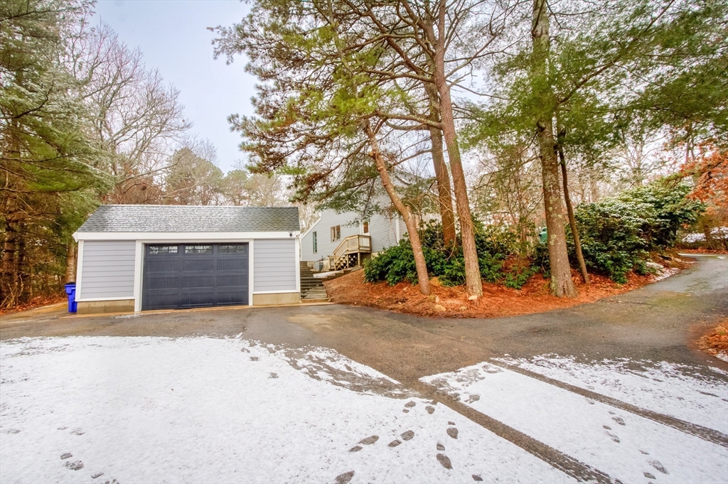 10 Sandy Lane Bourne, MA 02532 - Photo 9 of 40