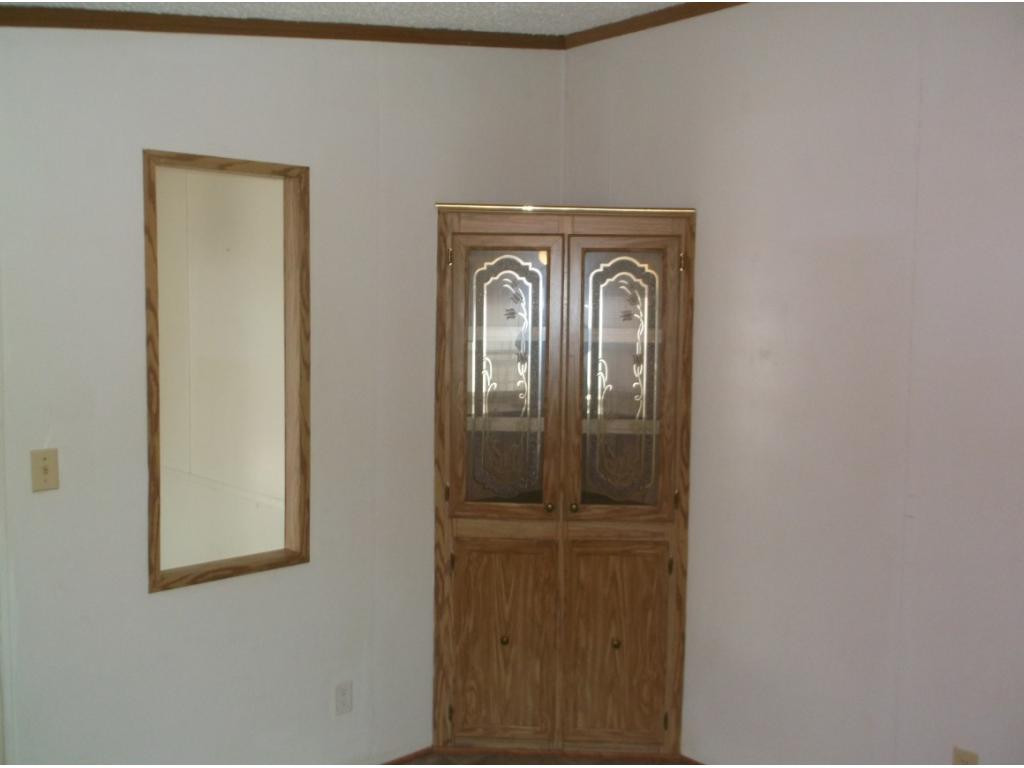 604 Woodlyn Road Johnson City, TN 37601 - Photo 8 of 35 Photo 8