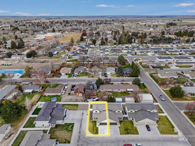 $359,900 | 812 Jack Avenue, Jerome, ID 83338