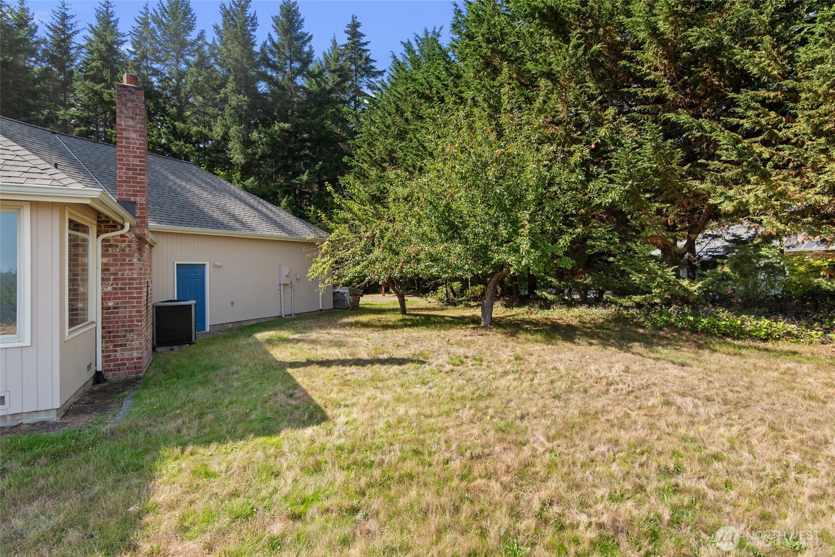 860 Hunt Road Port Angeles, WA 98363 - Photo 35 of 40 a view of a backyard of the house