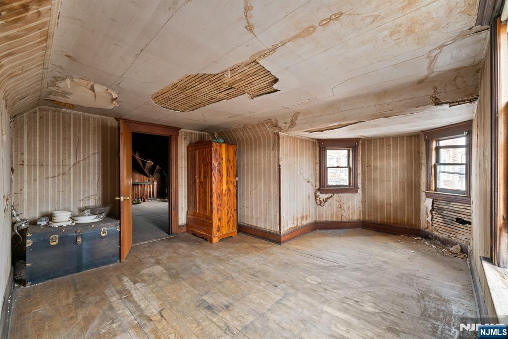 94 Center Street Clifton, NJ 07011 - Photo 37 of 38