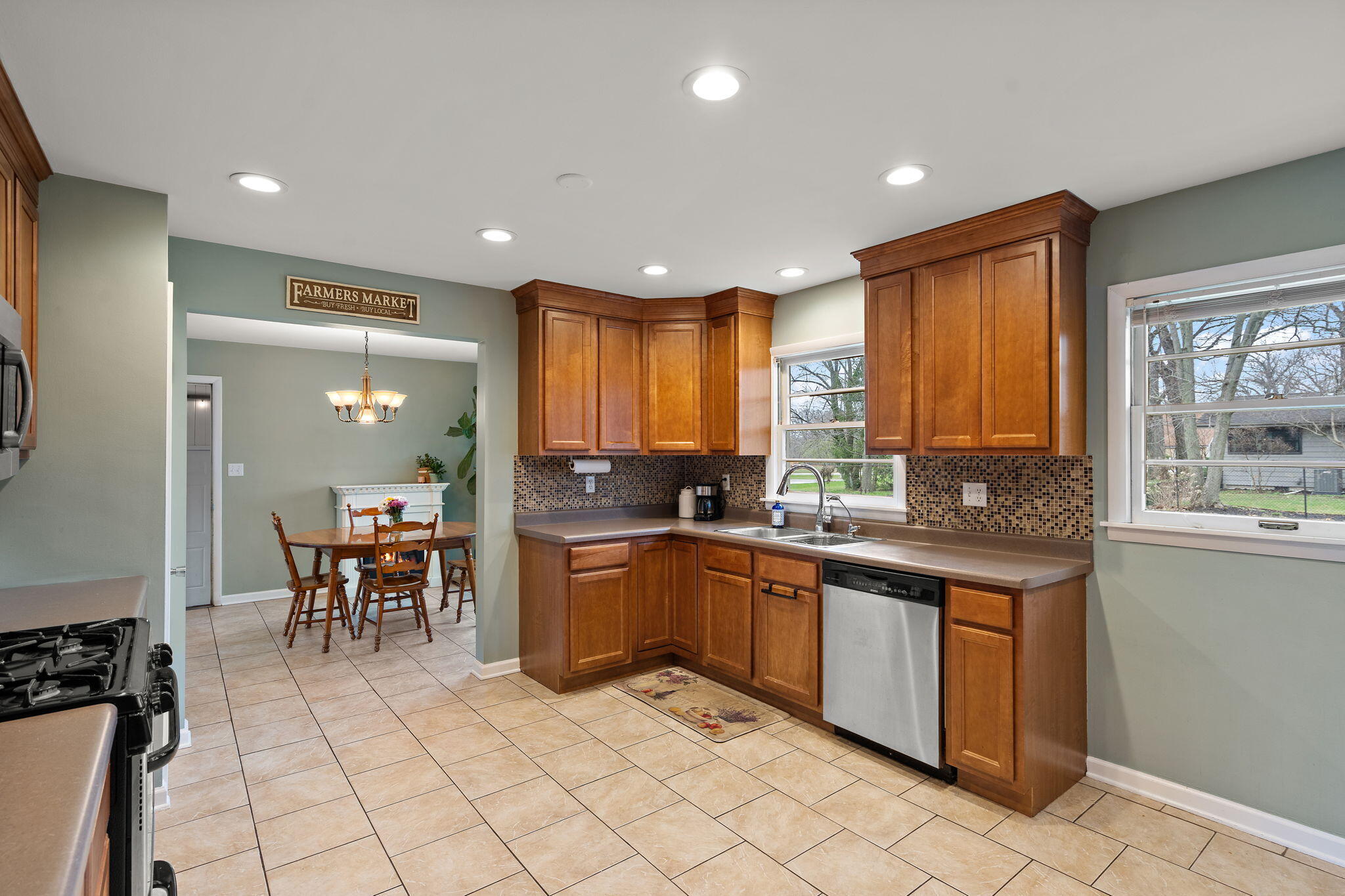 1300 Hayes Street Crown Point, IN 46307 - Photo 11 of 29 2048x1365