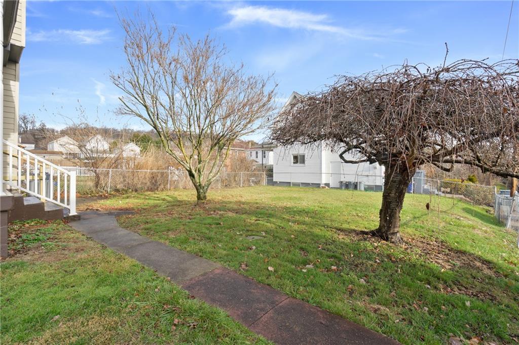 602 Hulton Street Carnegie, PA 15106 - Photo 27 of 33