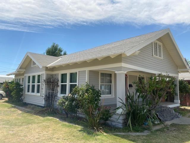 1259 L Street Reedley, CA 93654 - Photo 1 of 21