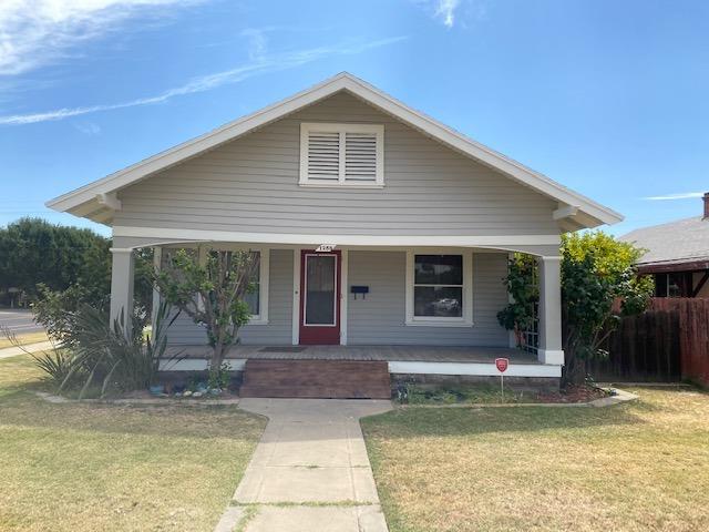 1259 L Street Reedley, CA 93654 - Photo 2 of 21