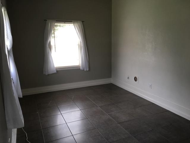 1259 L Street Reedley, CA 93654 - Photo 13 of 21