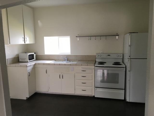 1259 L Street Reedley, CA 93654 - Photo 15 of 21