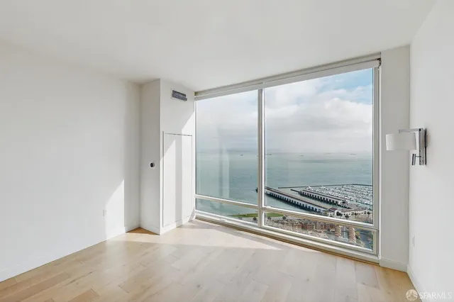 $7,190 | 425 1st Street, Unit 4003, San Francisco, CA 94105