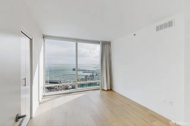 $7,190 | 425 1st Street, Unit 4003, San Francisco, CA 94105