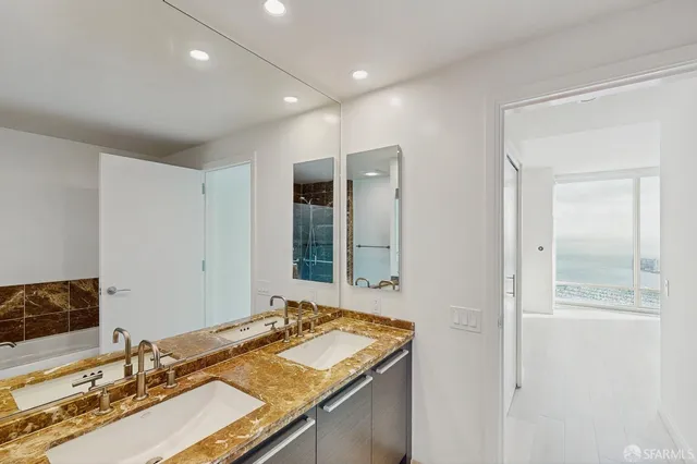 $7,190 | 425 1st Street, Unit 4003, San Francisco, CA 94105