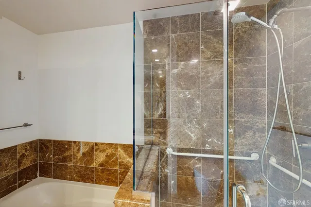 $7,190 | 425 1st Street, Unit 4003, San Francisco, CA 94105