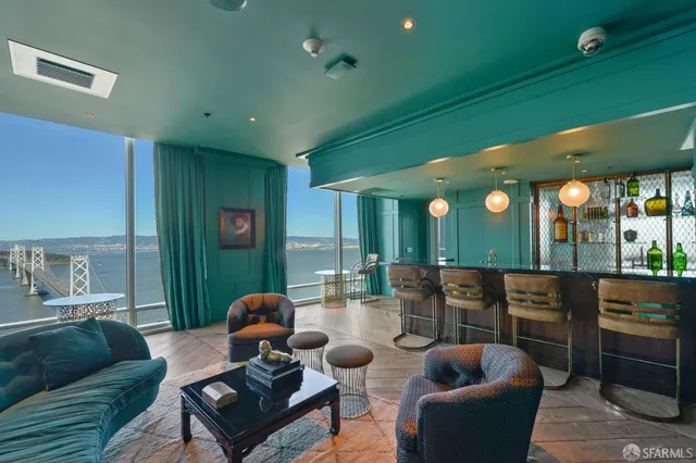 $7,190 | 425 1st Street, Unit 4003, San Francisco, CA 94105