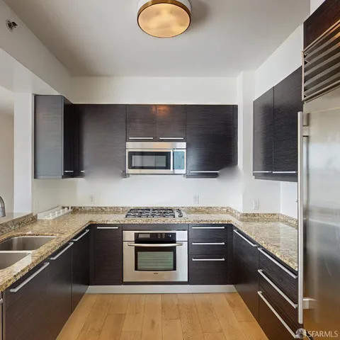 $7,190 | 425 1st Street, Unit 4003, San Francisco, CA 94105