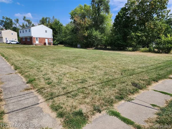 $28,000 | 800 Waskin Drive, Tecumseh, MI 49286