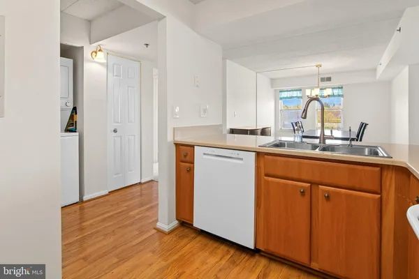 $260,000 | 7317 Eden Brook Drive, Unit 605, Columbia, MD 21046