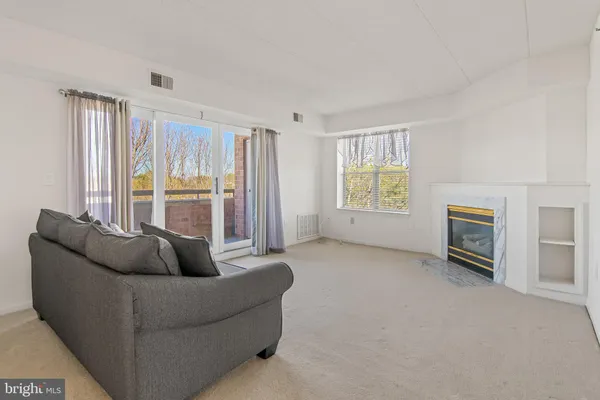 $260,000 | 7317 Eden Brook Drive, Unit 605, Columbia, MD 21046