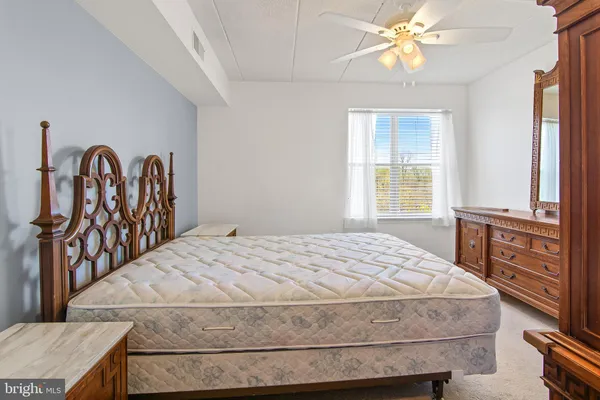 $260,000 | 7317 Eden Brook Drive, Unit 605, Columbia, MD 21046