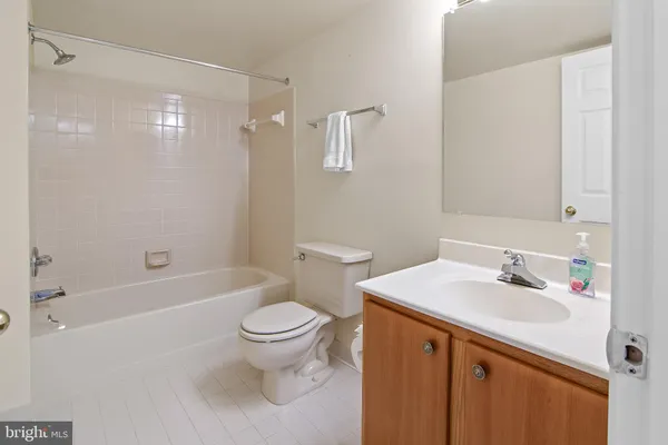 $260,000 | 7317 Eden Brook Drive, Unit 605, Columbia, MD 21046