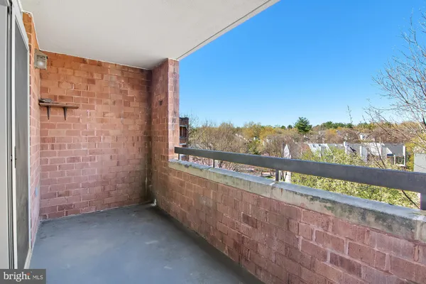 $260,000 | 7317 Eden Brook Drive, Unit 605, Columbia, MD 21046