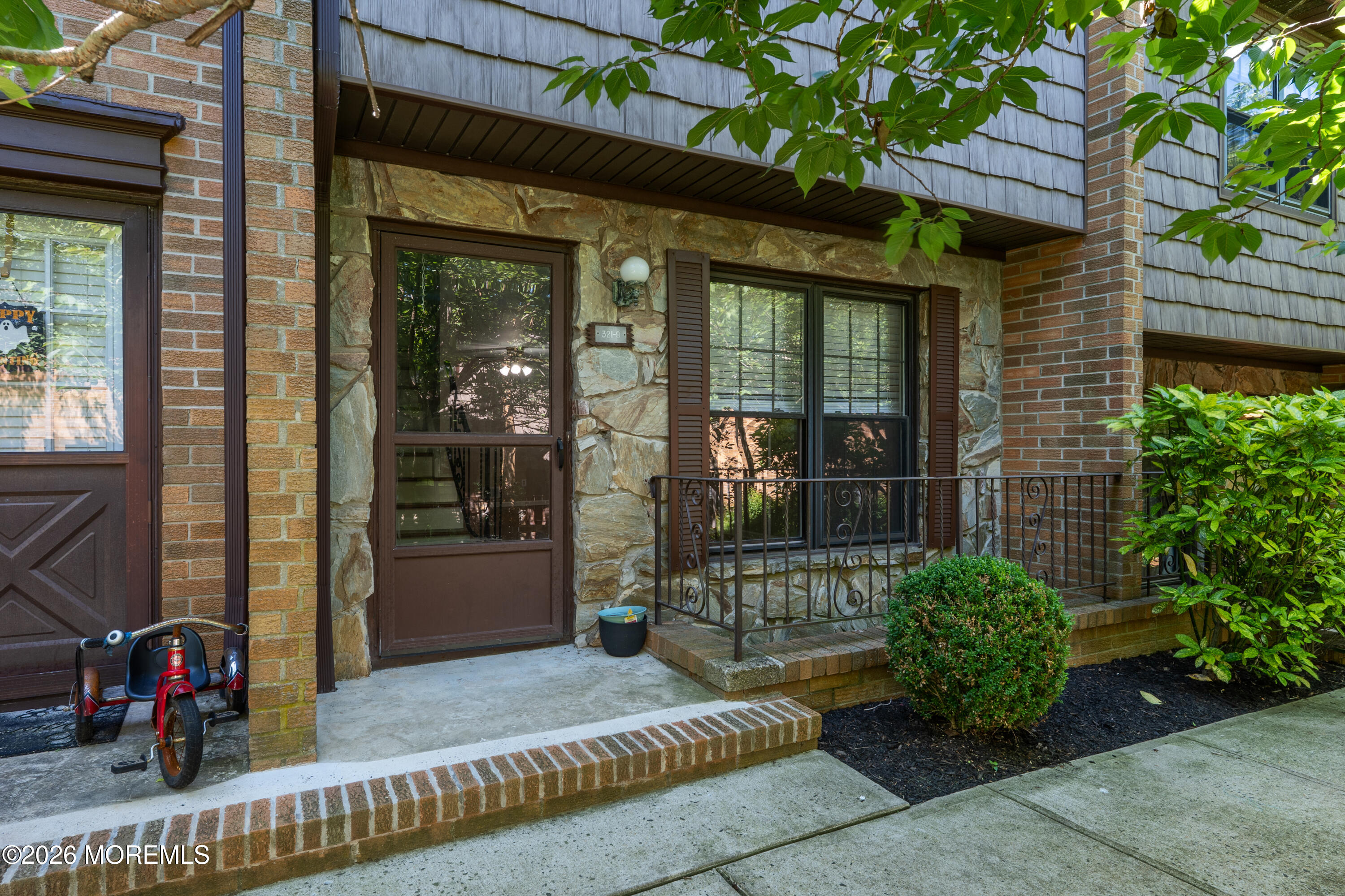 321 Spring Street, Unit 9 Red Bank, NJ 07701 - Photo 3 of 30 Tim Torchia Photography at 321 Unit 9 Sp