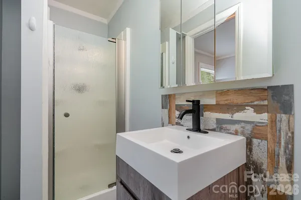 $1,800 | 1005 Home Trail, Gastonia, NC 28052