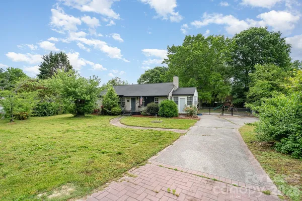 $1,800 | 1005 Home Trail, Gastonia, NC 28052