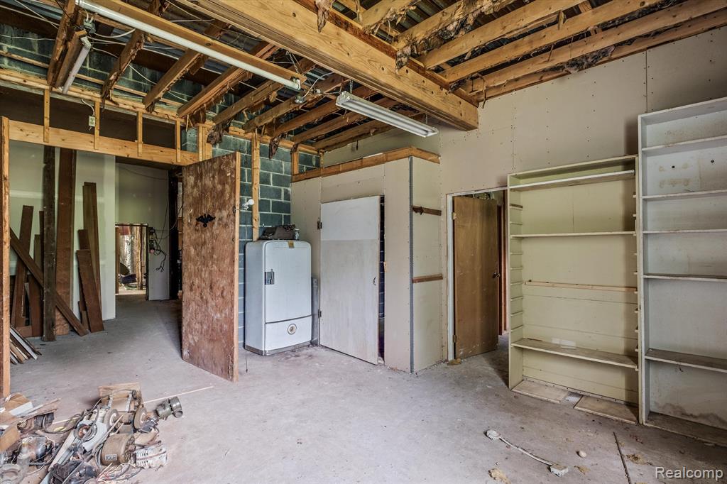 1765 East Predmore Road Oakland, MI 48363 - Photo 43 of 65