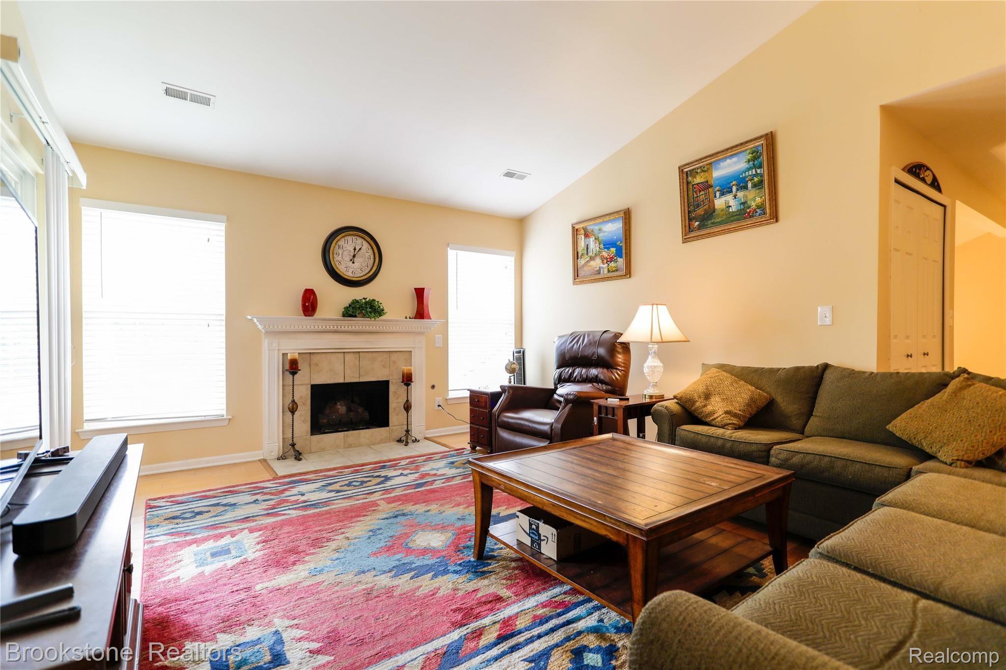 3572 Tremonte Circle Rochester, MI 48306 - Photo 8 of 55 house_tremonte-6.jpg