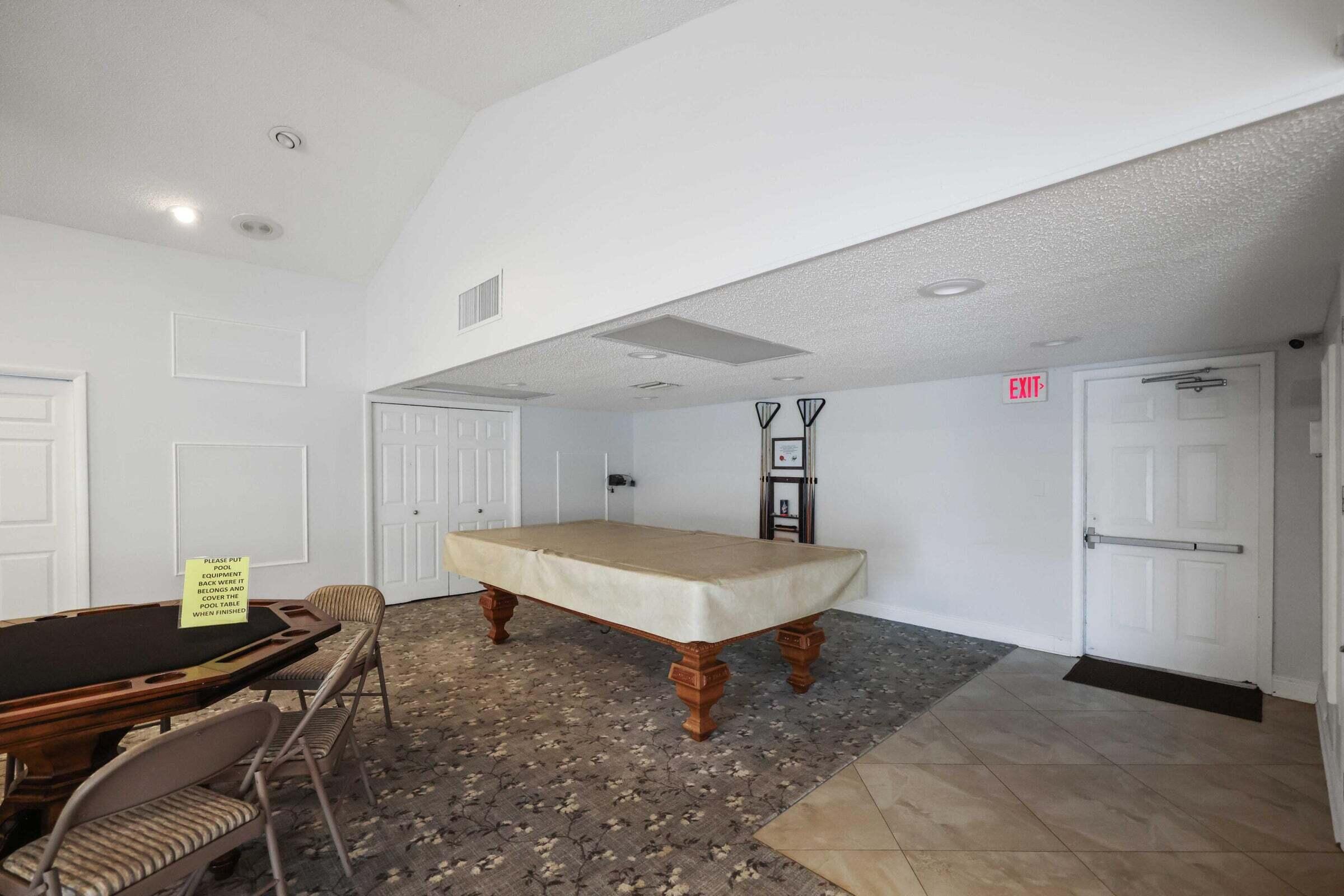 20866 Vinesta Circle Boca Raton, FL 33433 - Photo 17 of 22 IMG_2360