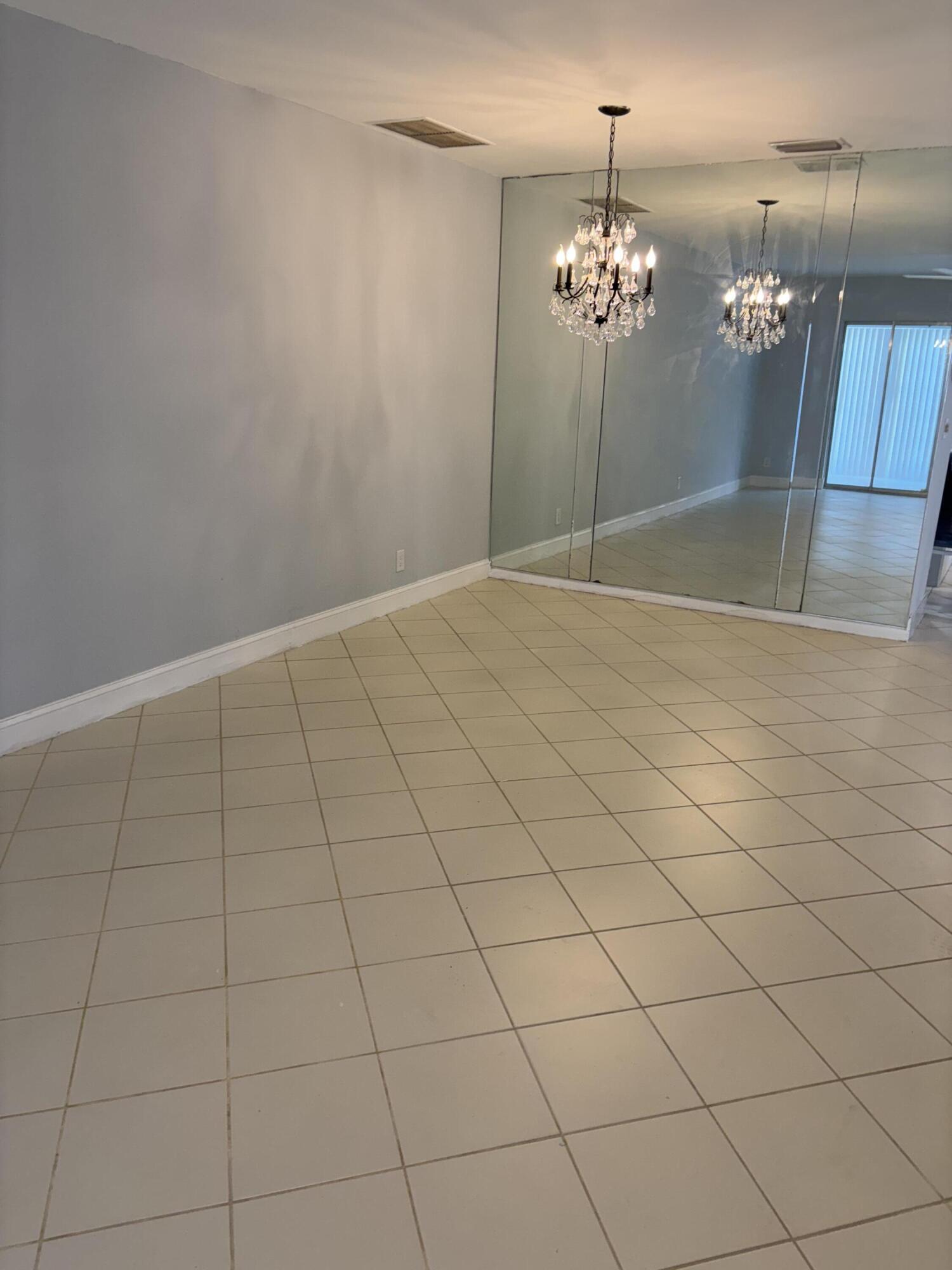 20866 Vinesta Circle Boca Raton, FL 33433 - Photo 6 of 22 IMG_4347