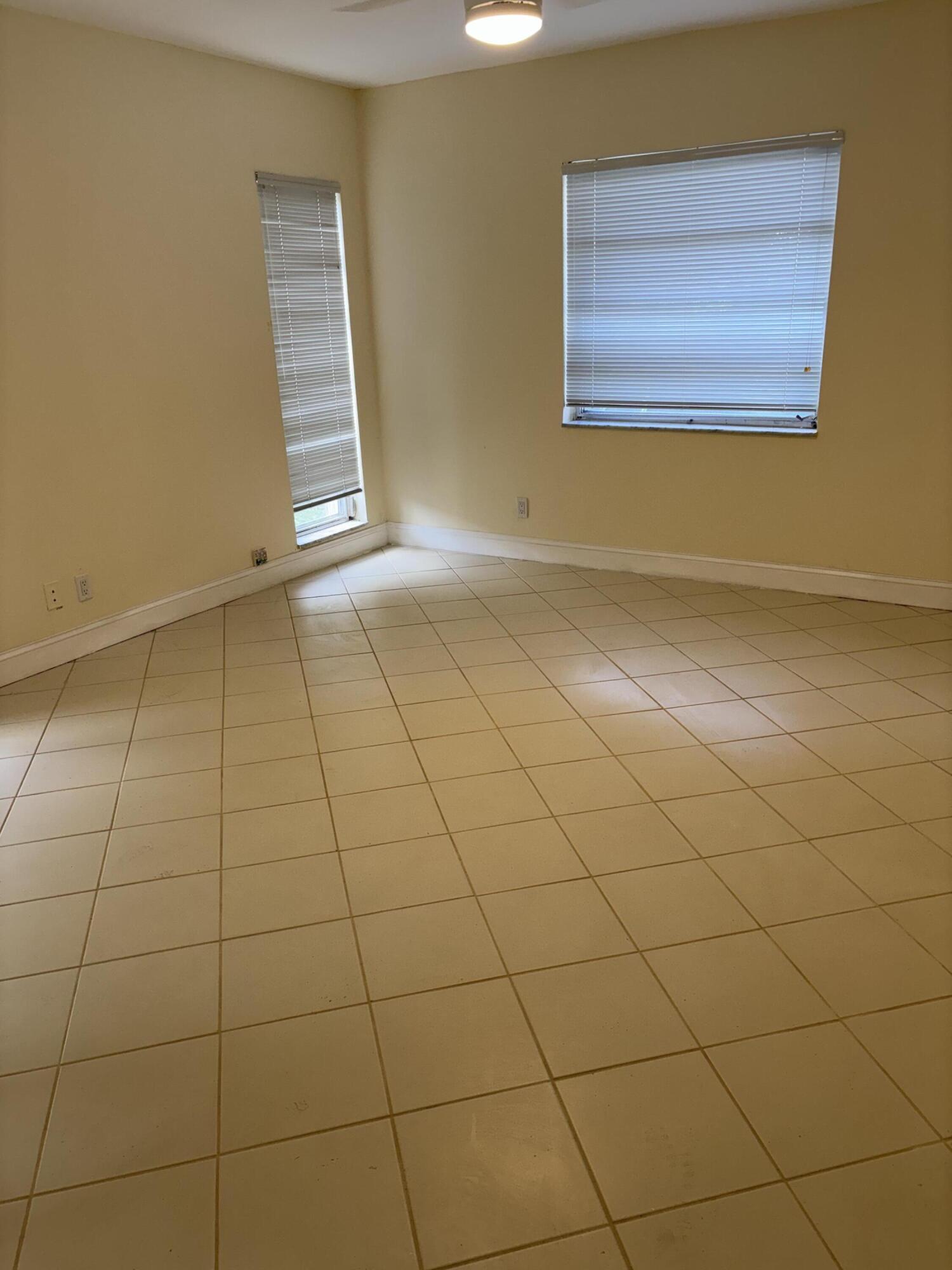 20866 Vinesta Circle Boca Raton, FL 33433 - Photo 8 of 22 IMG_4349