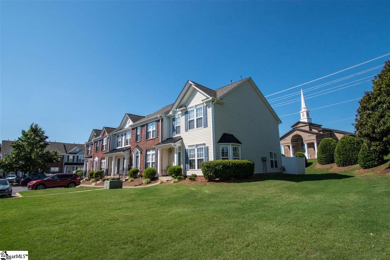 9 Spring Crossing Circle Greer, SC 29650 - Photo 3 of 24