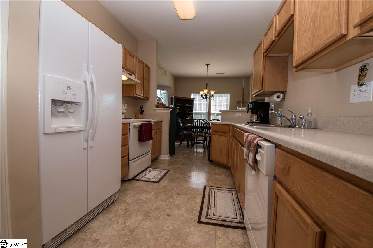 9 Spring Crossing Circle Greer, SC 29650 - Photo 6 of 24