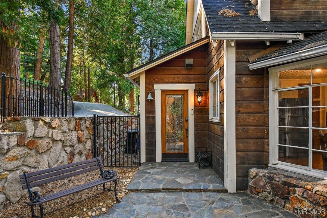 329 Summit Road Lake Arrowhead, CA 92352 - Photo 44 of 50 a view of outdoor space and wooden deck