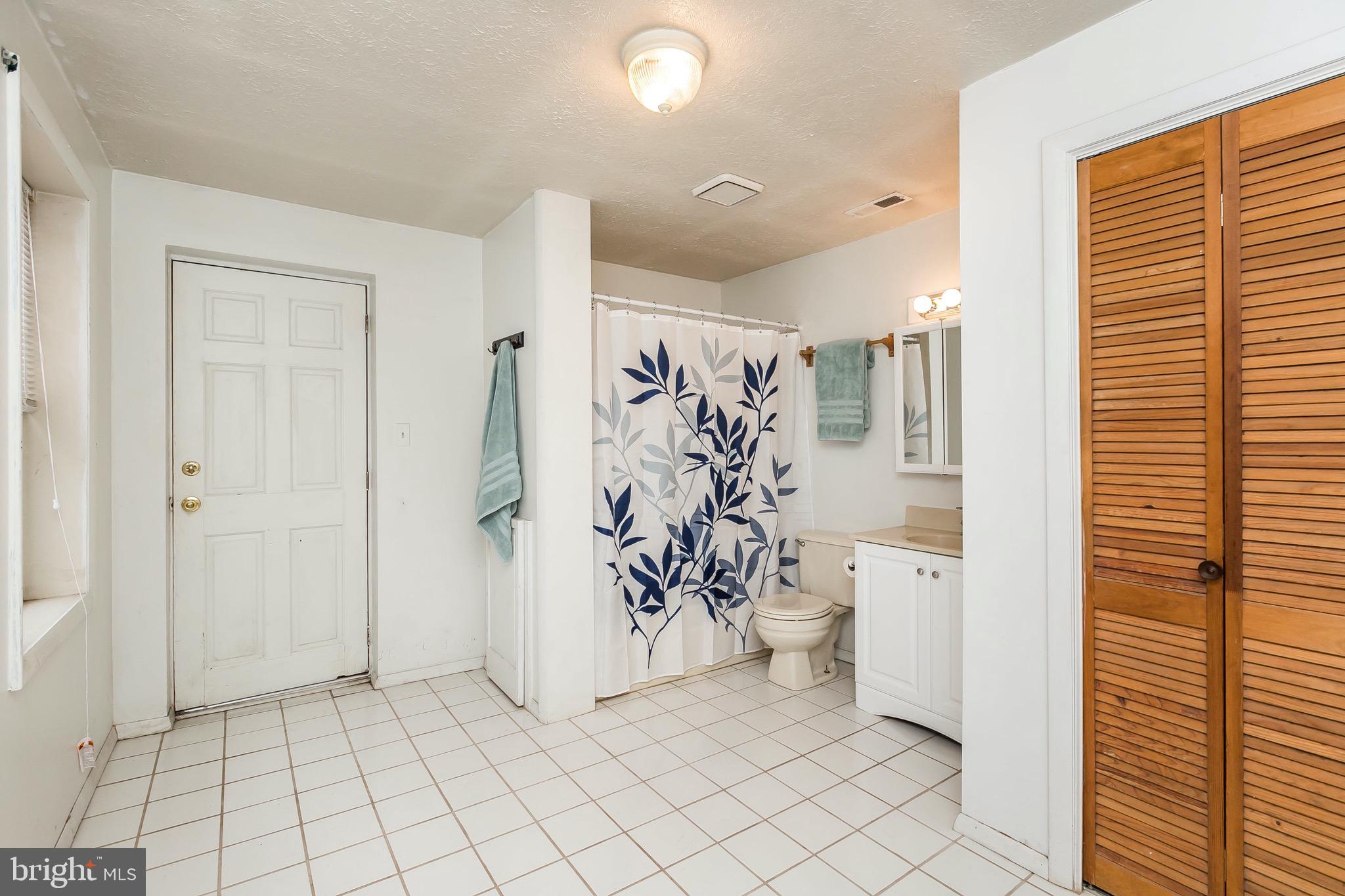 931 South Hanover Street Baltimore, MD 21230 - Photo 24 of 45