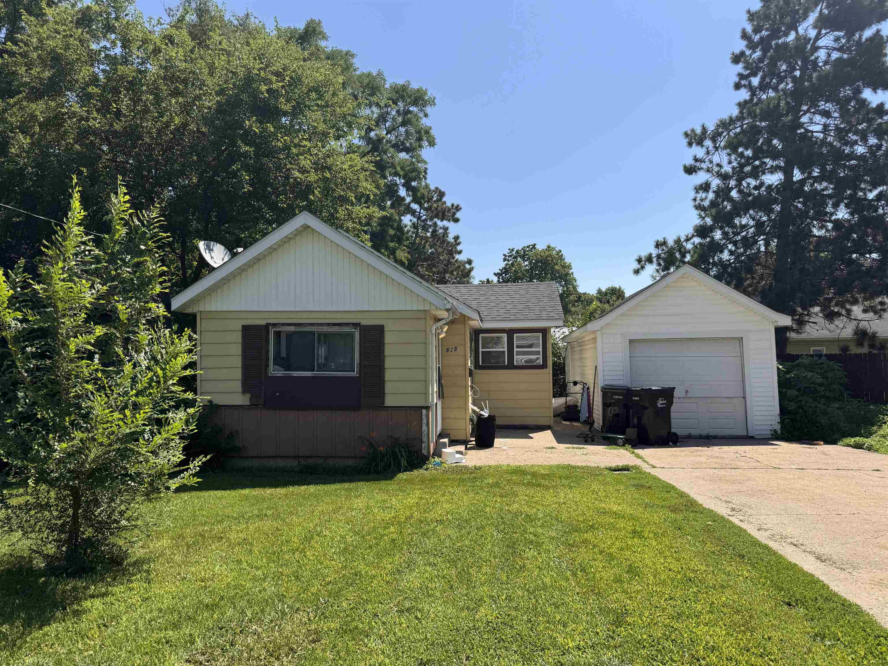 525 Hackett Street Beloit, WI 53511 - Photo 2 of 2