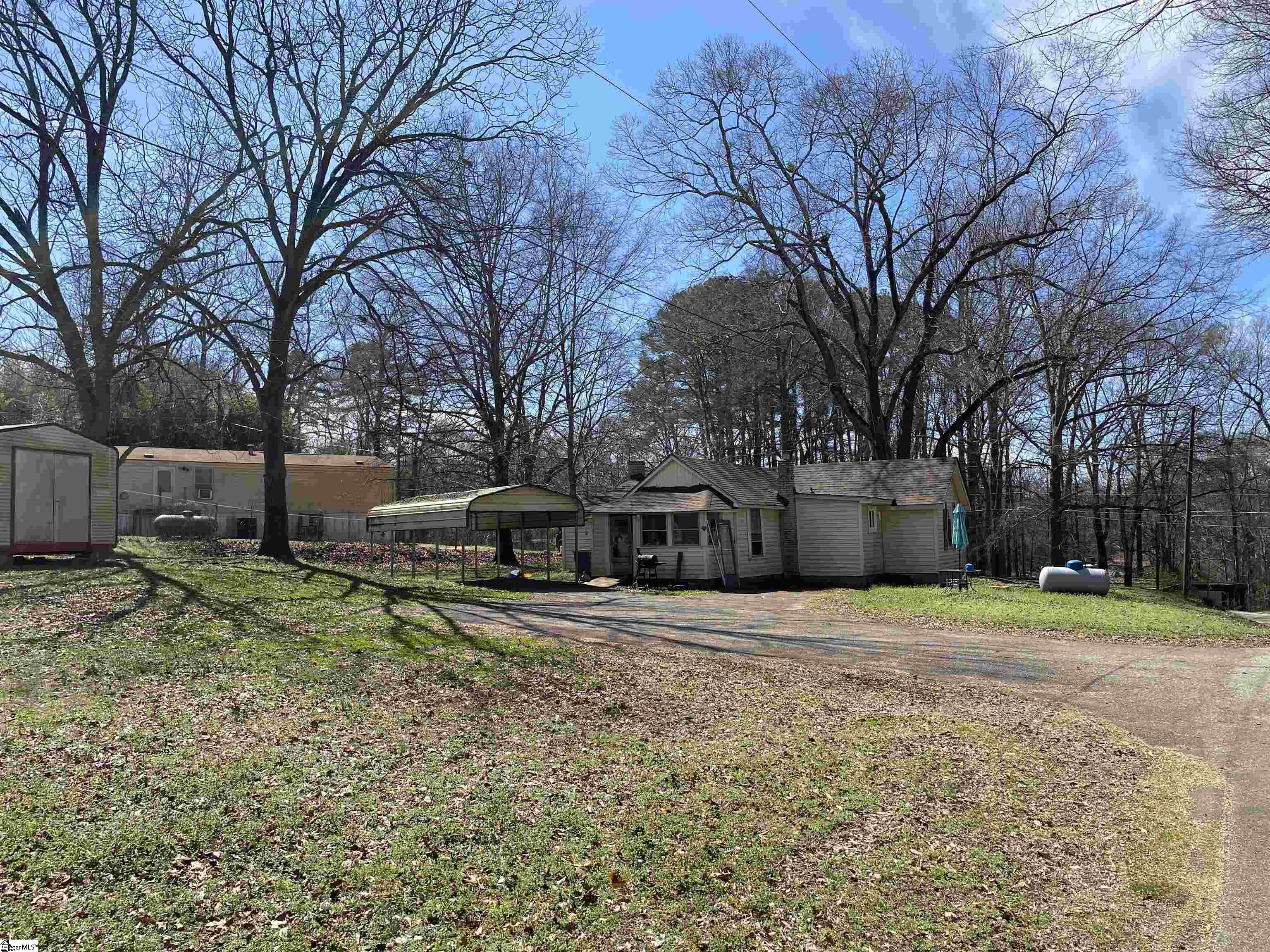 2559 John Dodd Road Wellford, SC 29385 - Photo 5 of 17