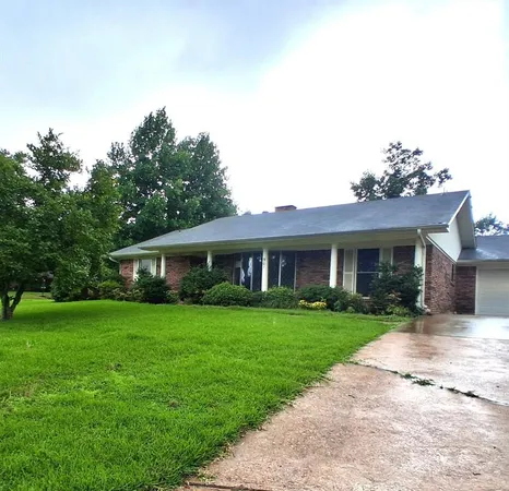 $178,000 | 901 Bluebird Lane, Wake Village, TX 75501
