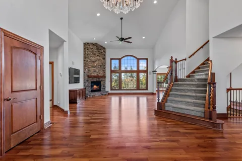 $1,060,000 | 142 Preserve Court, Grafton, WI 53024