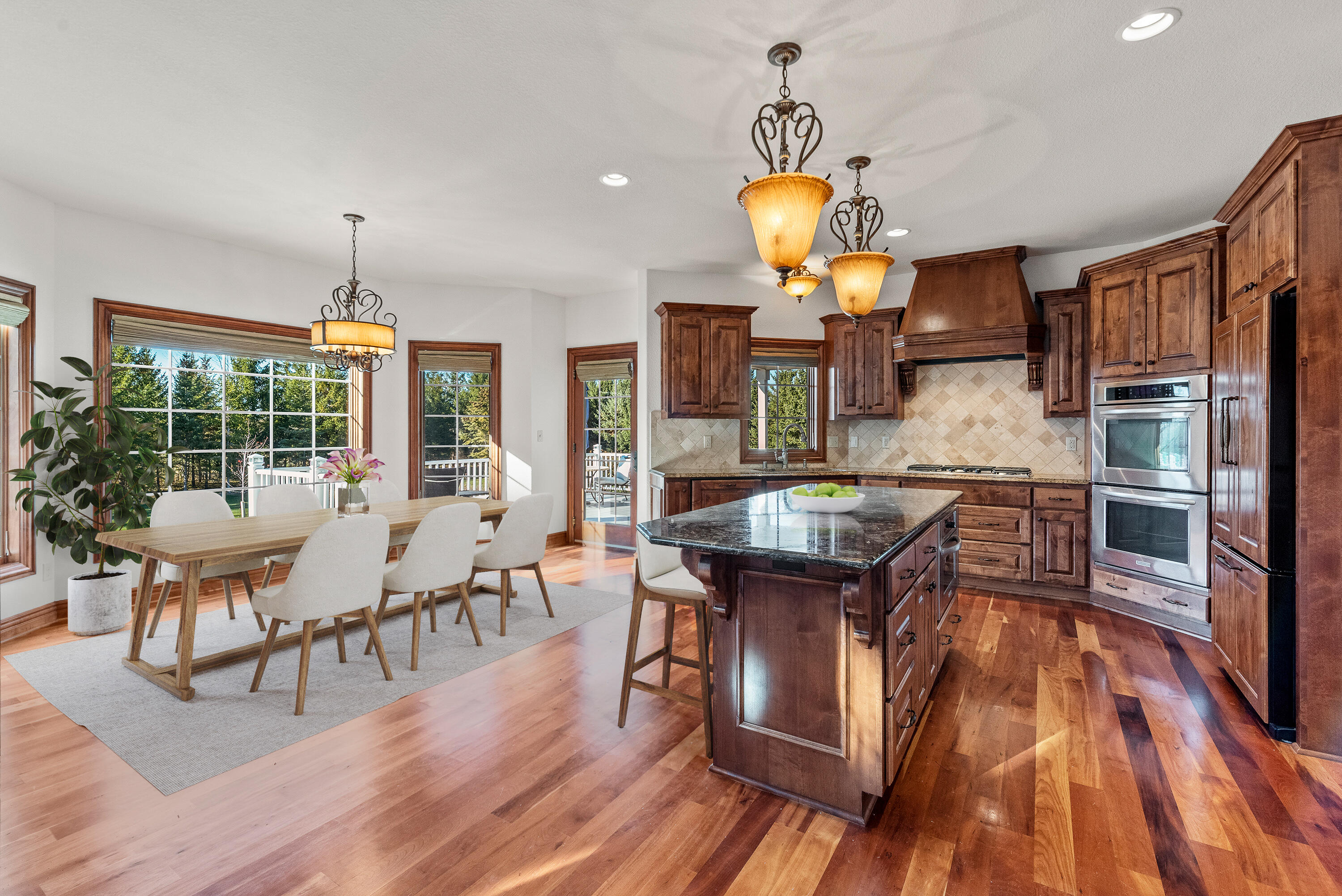 142 Preserve Court Grafton, WI 53024 - Photo 3 of 34 Eatin spacious Kitchen
