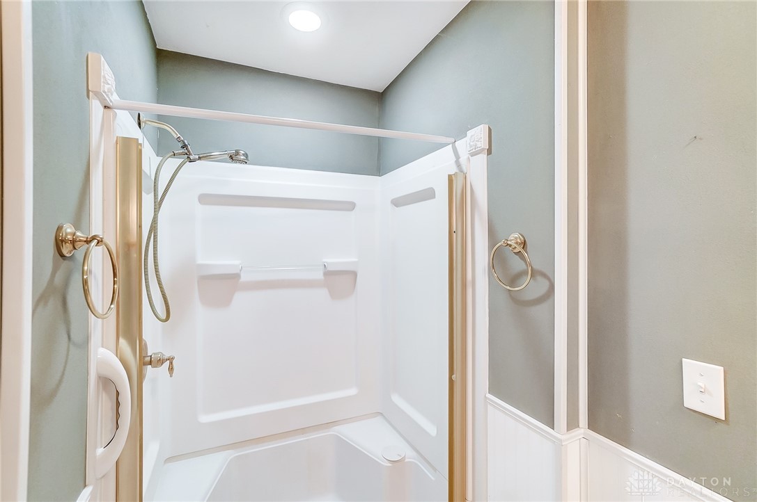 360 Clearcreek Franklin Road Springboro, OH 45066 - Photo 22 of 39 Gallery Image 22