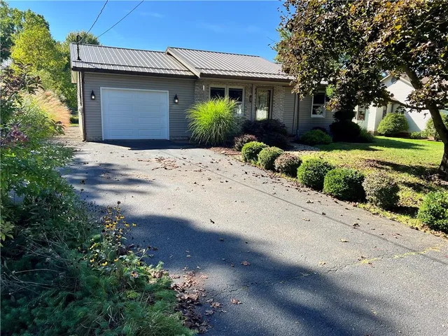 $159,900 | 8 Durst Street, Greenville, PA 16125