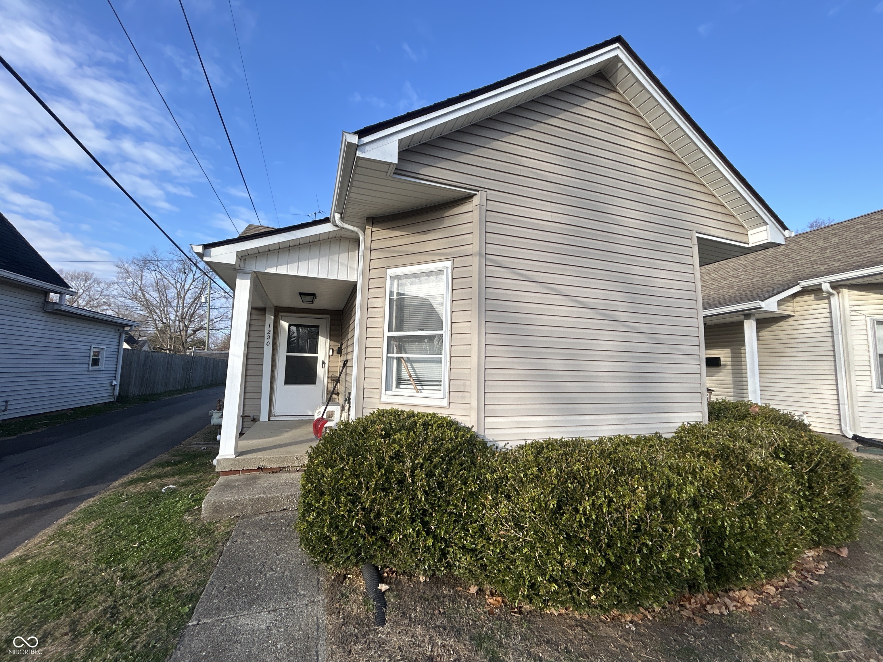 1220 Iowa Street Columbus, IN 47201 - Photo 3 of 9