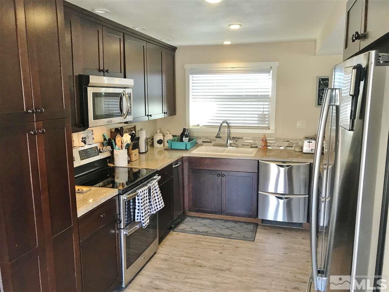 355 Oregon Boulevard Reno, NV 89506 - Photo 4 of 22 Photo 4
