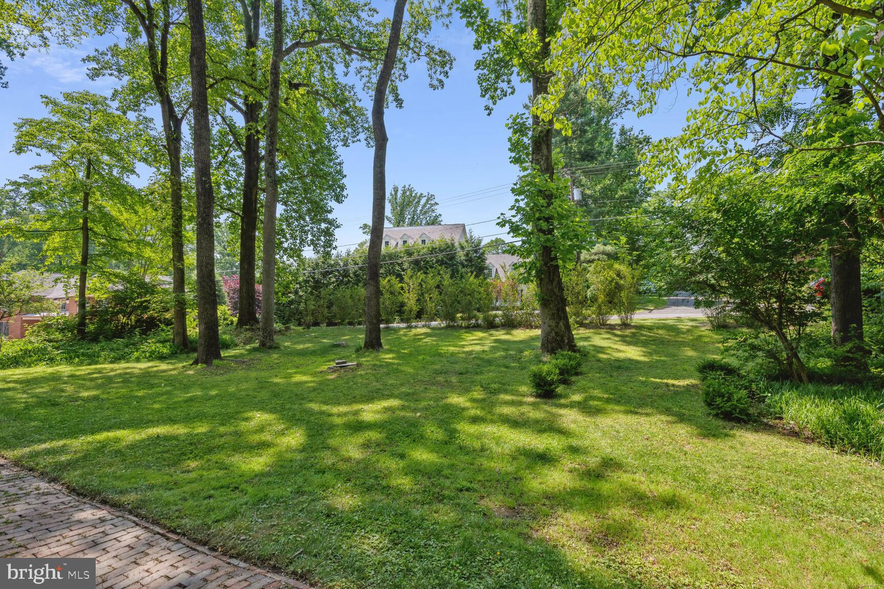 8430 Brook Road McLean, VA 22102 - Photo 16 of 20 Home set back from Brook Rd w/privacy landscaping